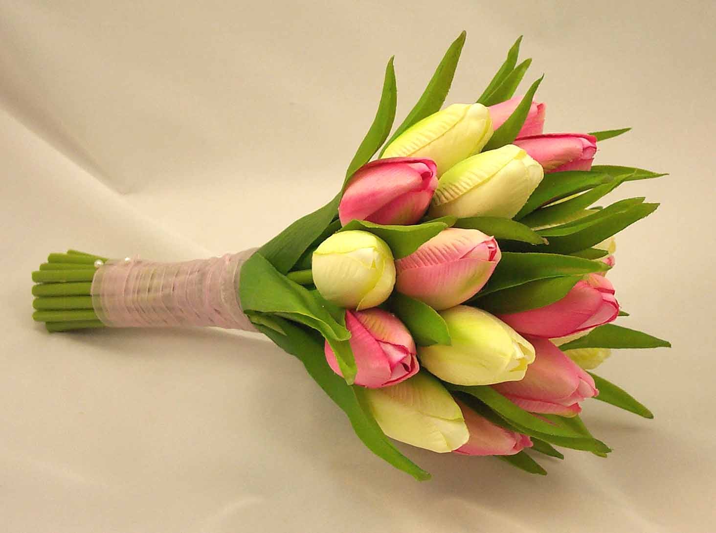 Tulips Budget Considerations For Wedding Flowers